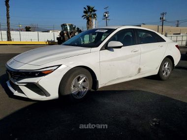 Hyundai Elantra  2024 