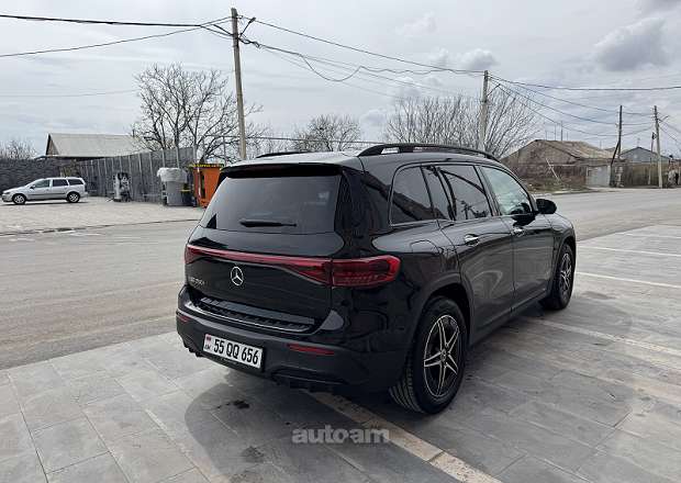 Mercedes-Benz EQB