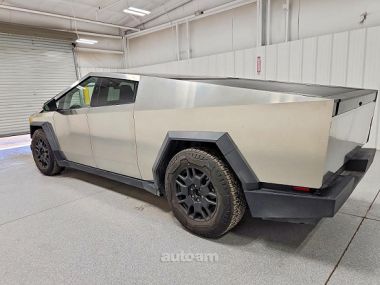 Tesla Cybertruck 2024 — миниатюра 2
