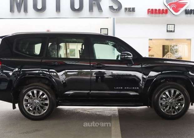 Toyota Land Cruiser 300