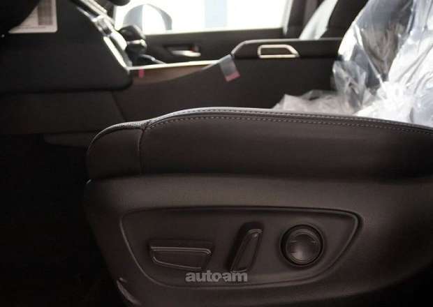 Toyota Land Cruiser 300