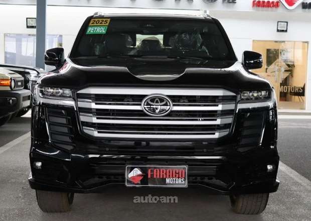 Toyota Land Cruiser 300