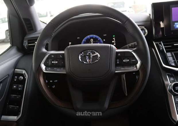 Toyota Land Cruiser 300