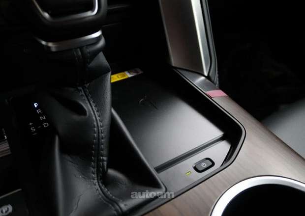 Toyota Land Cruiser 300