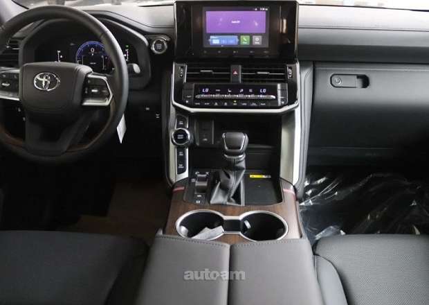 Toyota Land Cruiser 300