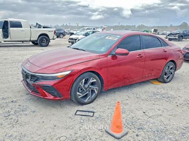 Hyundai Elantra  2024 