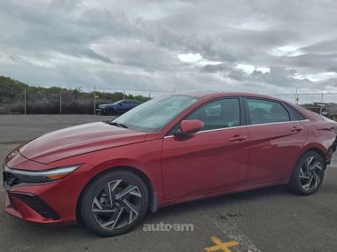 Hyundai Elantra  2024 