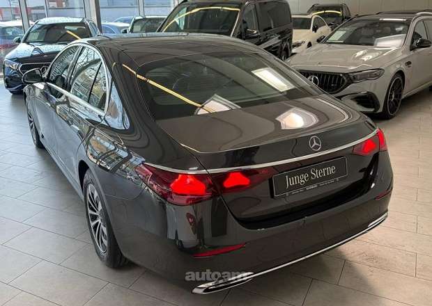 Mercedes-Benz E 220