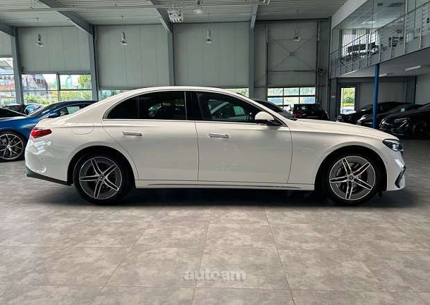 Mercedes-Benz E 200
