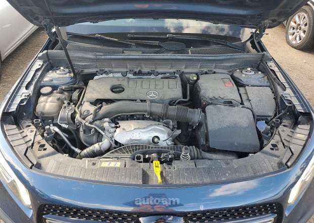 Mercedes-Benz GLB 250