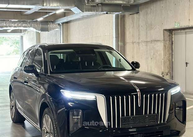 Hongqi E-HS9