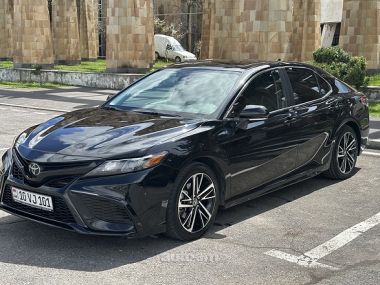 Toyota Camry  2022 