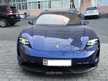 Porsche Taycan  2021 