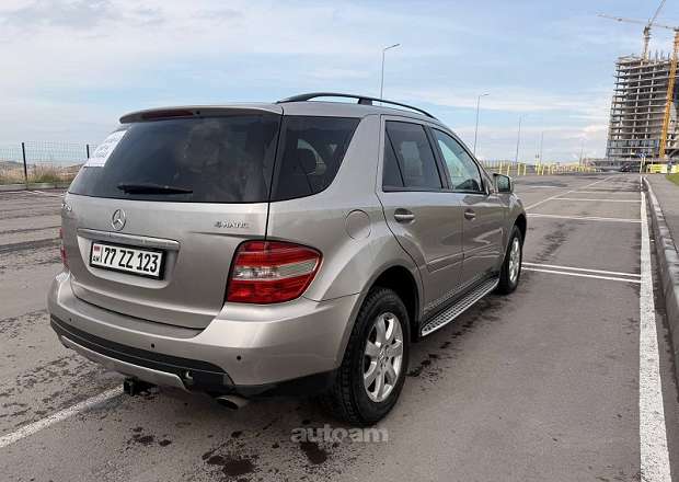 Mercedes-Benz ML 350