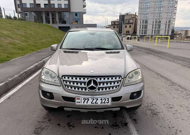 Mercedes-Benz ML 350