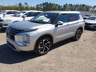 Mitsubishi Outlander  2024 