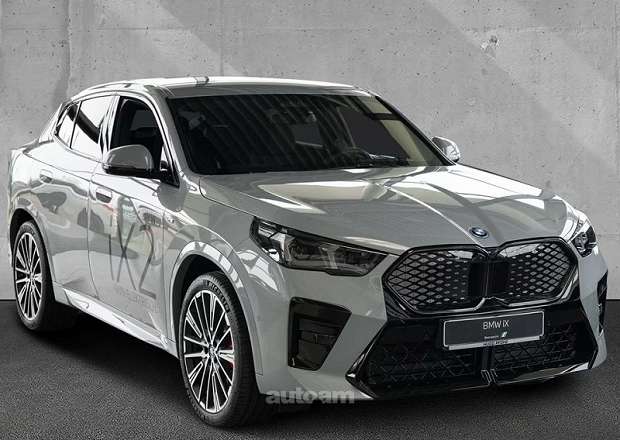 BMW IX2