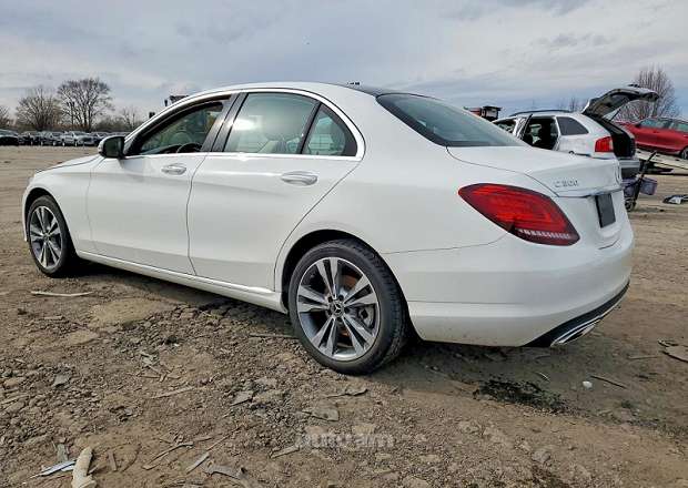 Mercedes-Benz C 300