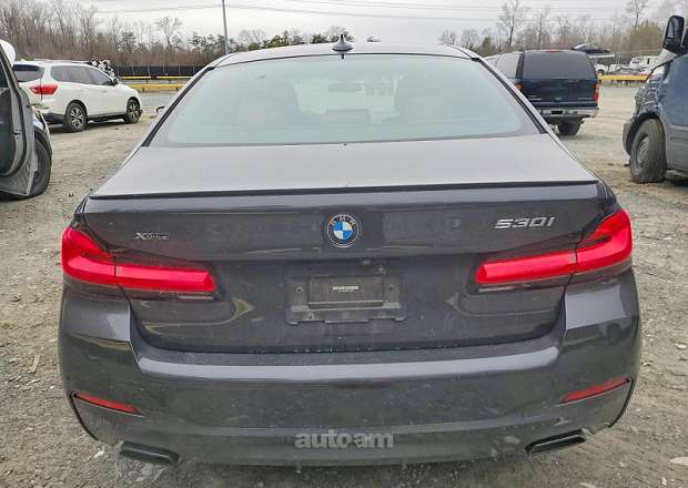 BMW 530