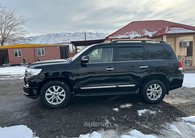 Toyota Land Cruiser 200