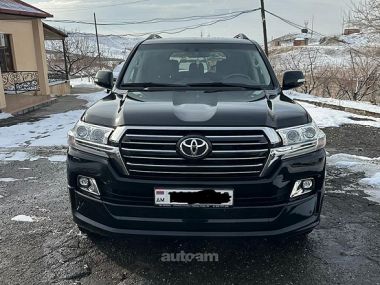 Toyota Land Cruiser 200  2018 