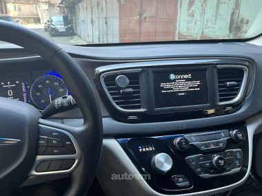 Chrysler Voyager / 2021 — миниатюра 1