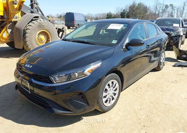 Kia Forte 2022 — լուսանկար 7