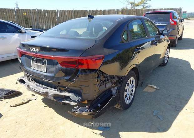 Kia Forte 2022 — լուսանկար 9