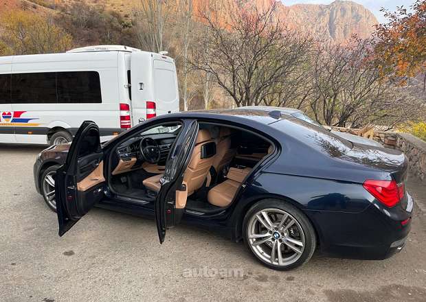 BMW 750