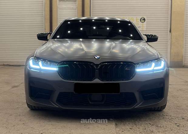 BMW M5