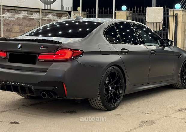 BMW M5