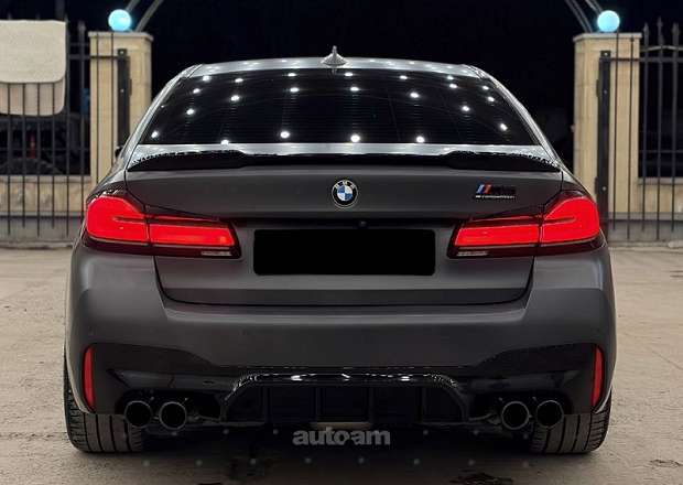 BMW M5