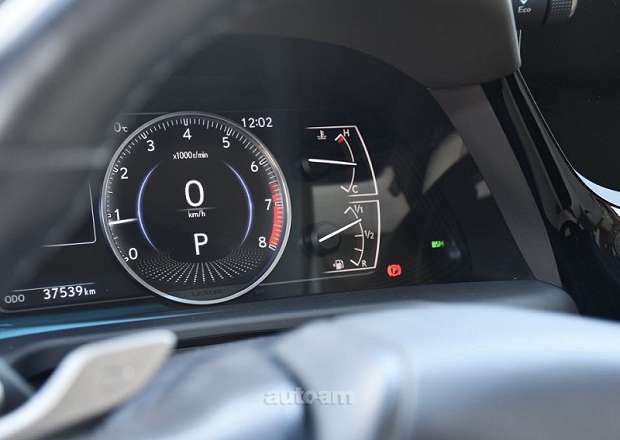 Lexus ES 200