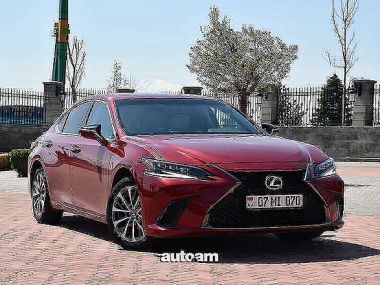 Lexus ES 200  2022 
