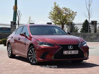 Lexus ES 200  2022 