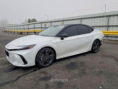 Toyota Camry  2025 