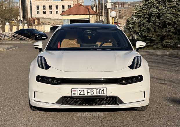 Zeekr 001