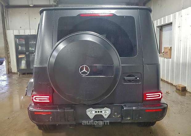 Mercedes-Benz G 550