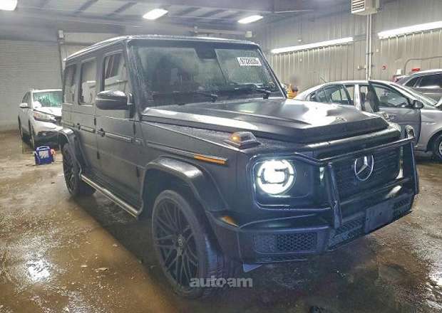 Mercedes-Benz G 550