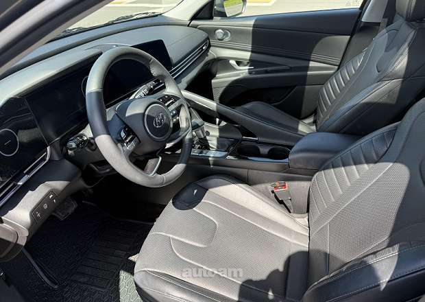 Hyundai Elantra 2023 — լուսանկար 4