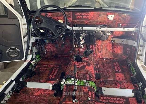 VAZ (Lada) 2121 NIVA (4x4)