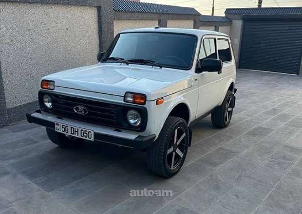 VAZ (Lada) 2121 NIVA (4x4)