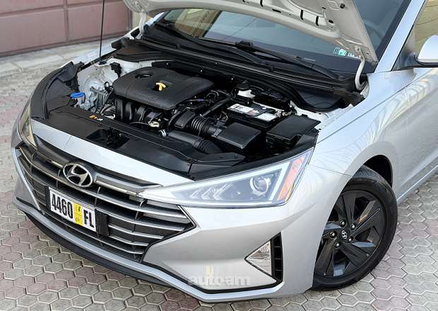 Hyundai Elantra 2020 — լուսանկար 11