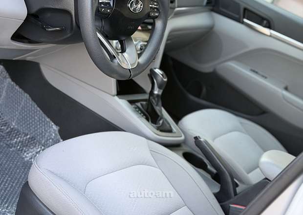 Hyundai Elantra 2020 — լուսանկար 7