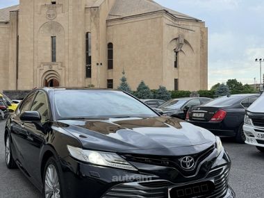 Toyota Camry  2018 