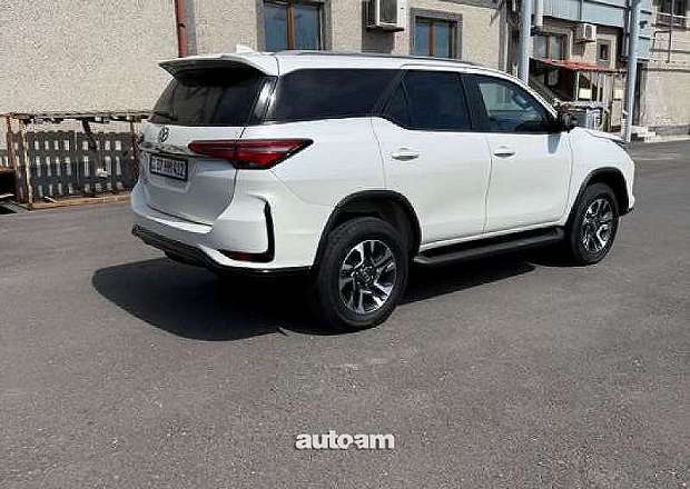 Toyota Fortuner
