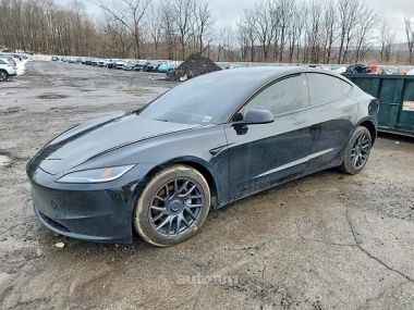 Tesla Model 3  2024 