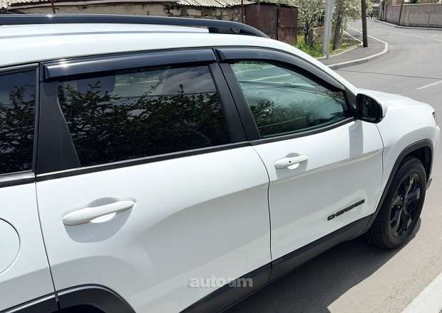 Jeep Cherokee 2022 — photo 8