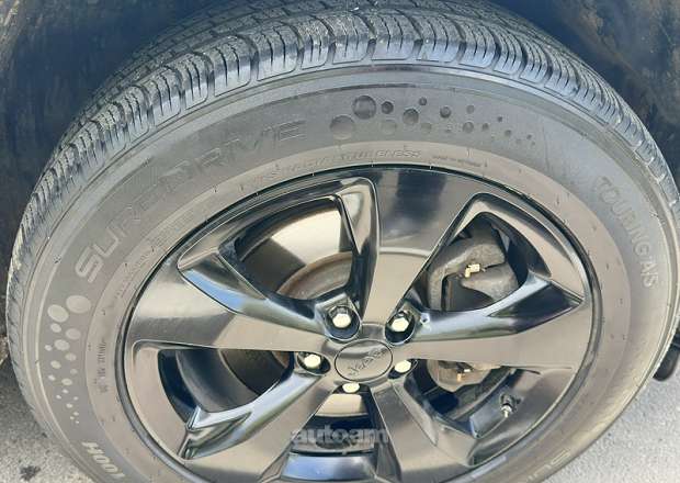 Jeep Cherokee 2022 — photo 11