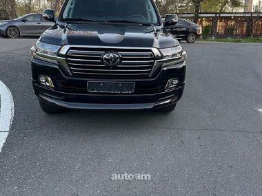 Toyota Land Cruiser 200  2018 